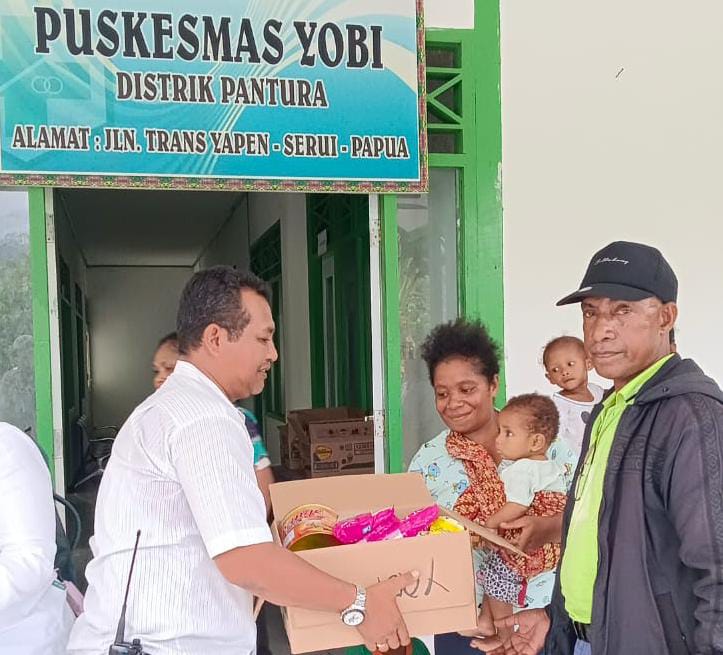 Pemberian PMT kepada Balita dan Ibu Hamil || Puskesmas Yobi Distrik Yapen Utara Serui-Papua